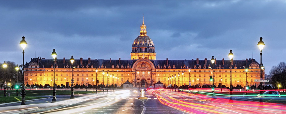 Aurore sur les Invalides, Paris 75. Nettoyage bureaux Paris