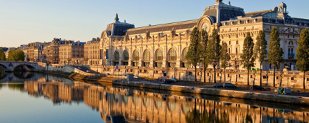 vue de la facade du musée d'orsay de la seine 75007 paris - nettoyage de bureaux