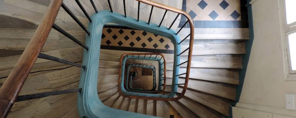 Société de nettoyage des escaliers des paliers des rampes d’escaliers des ascenseurs de copropriétés